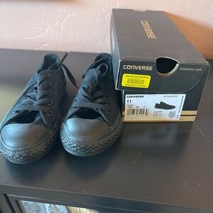 Converse Black Sneakers new never worn worn size 11